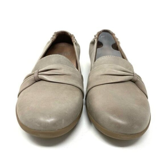 Dansko Karen Flats Burnished Nubuck Taupe - Picture 3 of 9